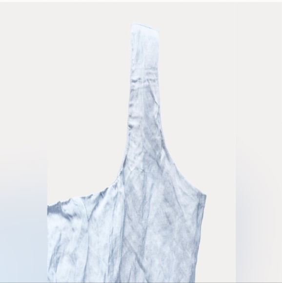 Zara wrinkle effect dress ❤️ - Picture 4 of 8